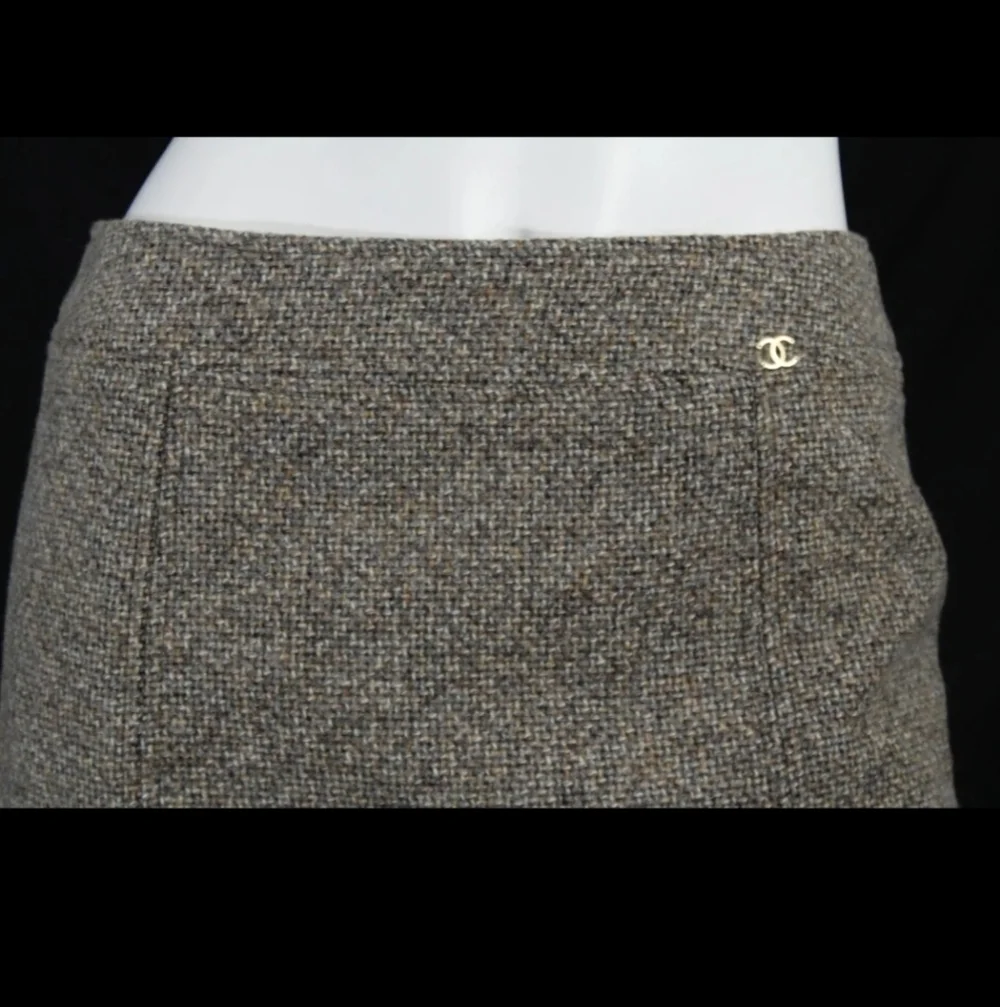 CHANEL VINTAGE WOOL SUIT - SIZE 36